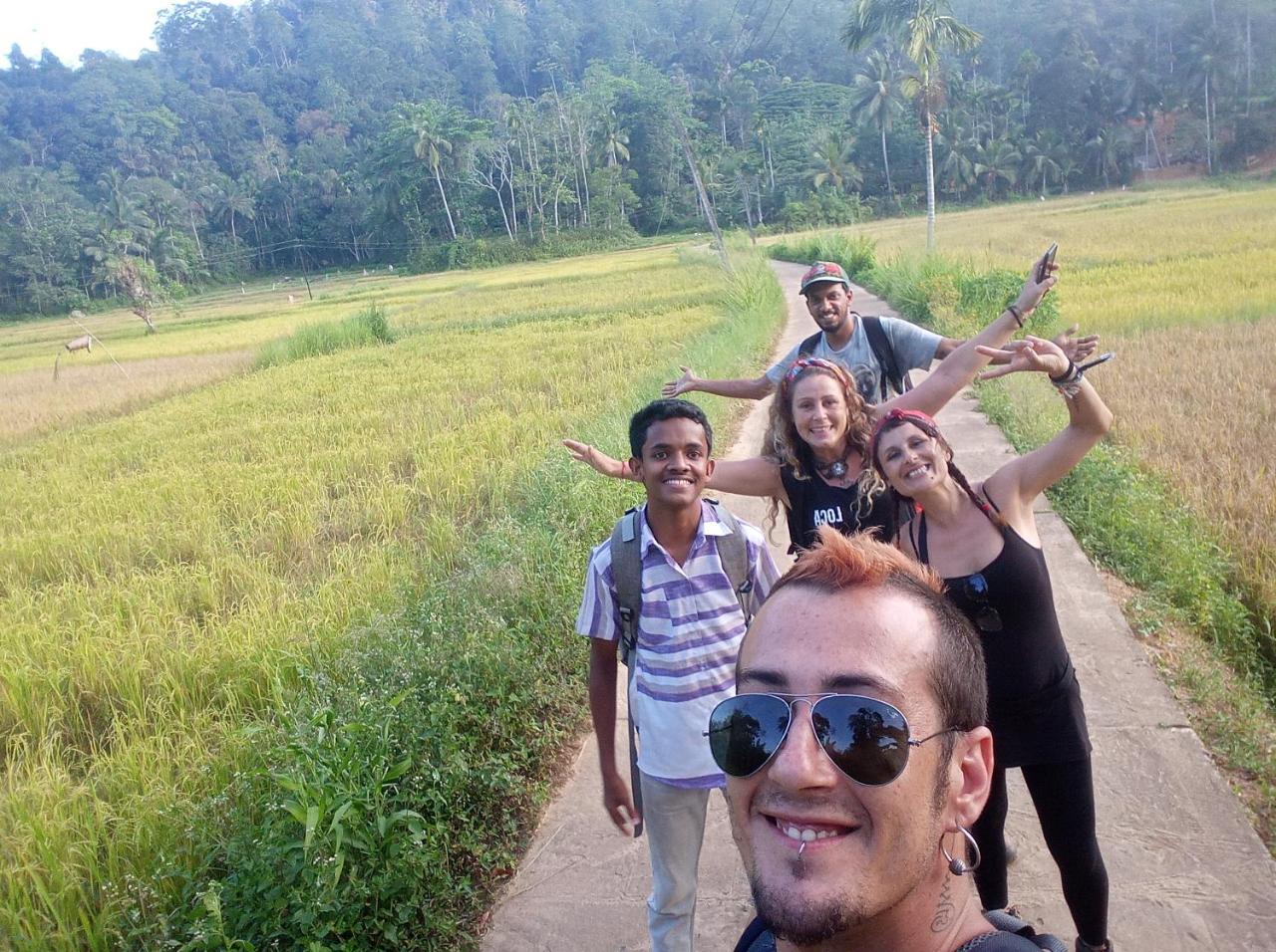 Sinharaja Hostel 114 Deniyaya Luaran gambar