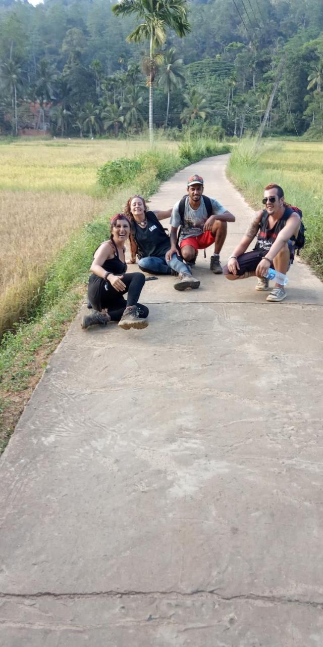 Sinharaja Hostel 114 Deniyaya Luaran gambar